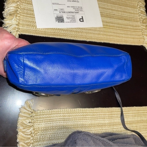 FOSSIL Riley Crossbody Shoulder Bag Purse Vivid Blue Leather 2 Latch Pockets - Picture 6 of 16